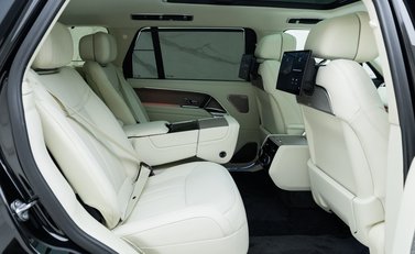 Land Rover Range Rover P460e Autobiography LWB 13