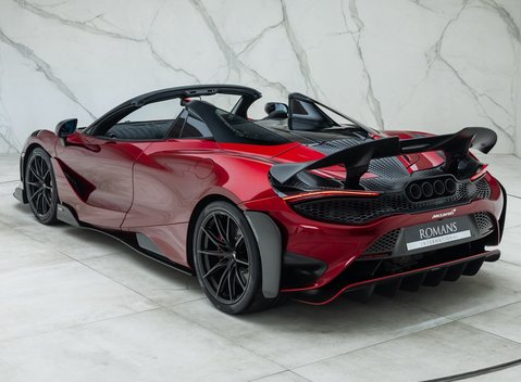 McLaren 765LT Spider 16