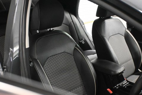 Kia Xceed 1.5 XCeed 3 ISG 5dr 9