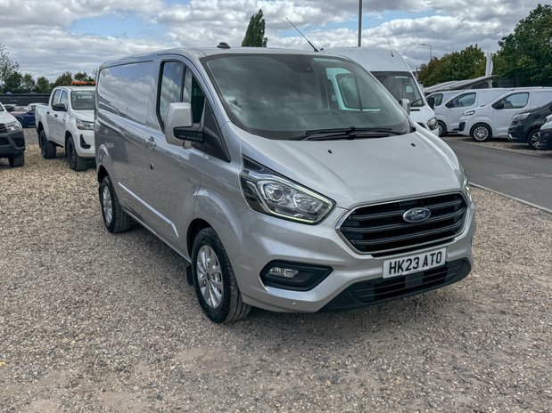 Ford Transit Custom SWB L1H1 Low Roof Limited 280 Air Con Alloys Sensors EURO 6 4