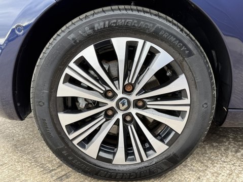 Renault Zoe R135 EV50 52kWh Techno Hatchback 5dr Electric Auto (Boost Charge) (134 bhp) 18