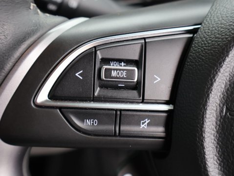 Suzuki Swift 1.2 MHEV Ultra Euro 6 (s/s) 5dr 26