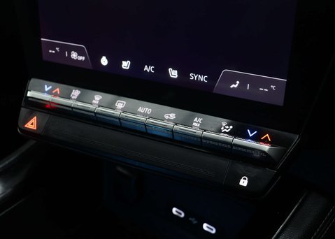 Renault Austral 1.2 Austral Techno Espirit Alpine HEV Auto 5dr 28