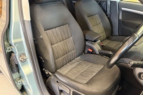 Skoda Octavia 1.4 TSI Elegance Hatchback 5dr Petrol DSG Euro 4 (122 ps) 19