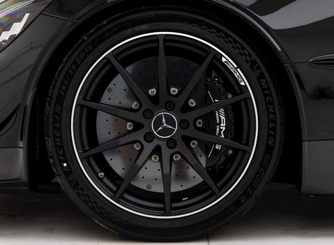 Mercedes-Benz Amg GT Black Series 8