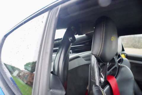 Porsche Cayman GT4 13