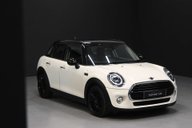 Mini Hatch 1.5 Cooper Auto 5dr 4
