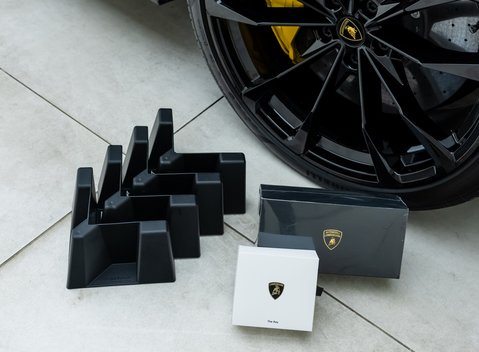 Lamborghini Urus S 32