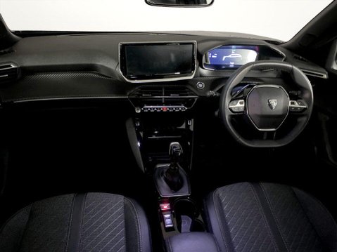 Peugeot 2008 1.2 PureTech Allure SUV 5dr Petrol Manual Euro 6 (s/s) (100 ps) Cruise Con 18
