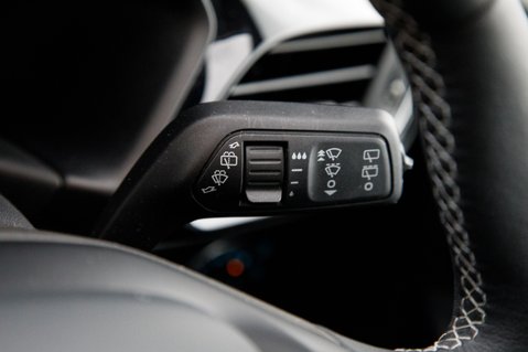 Ford Fiesta TITANIUM 17