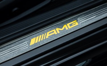 Mercedes-Benz C63 AMG S FINAL EDITION 25