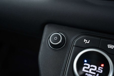 Land Rover Defender 3.0 Defender XS Edition D MHEV A 4WD 5dr 35