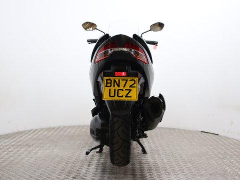 Suzuki Burgman 400 AN 400 AM2 11