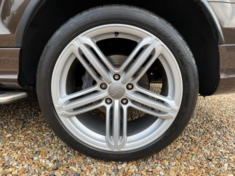 Audi Q7 3.0 TDI V6 S line Plus Tiptronic quattro Euro 5 (s/s) 5dr 11
