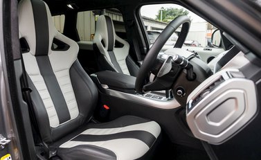 Land Rover Range Rover Sport 5.0 SVR 12