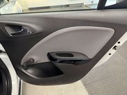 Vauxhall Corsa 1.2 Corsa SE 5dr 34