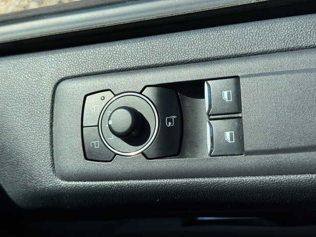 Ford Transit Custom AUTO LWB L2H1 Low Roof Limited Crew Van Air Con Alloys Sensors Cam EURO 6 27
