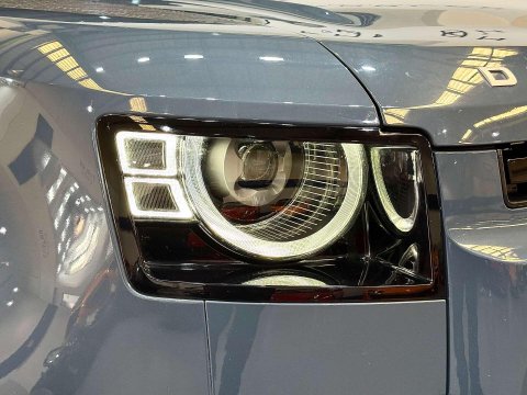 Land Rover Defender 3.0 D250 MHEV SE Hard Top SUV 5dr Diesel Auto 4WD MWB Euro 6 (s/s) (250 ps) 42