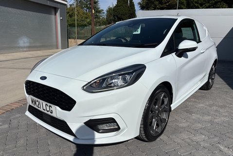 Ford Fiesta Sport Ecoboost 125 ps Panel Van - Sat Nav / Rear Sensors 5