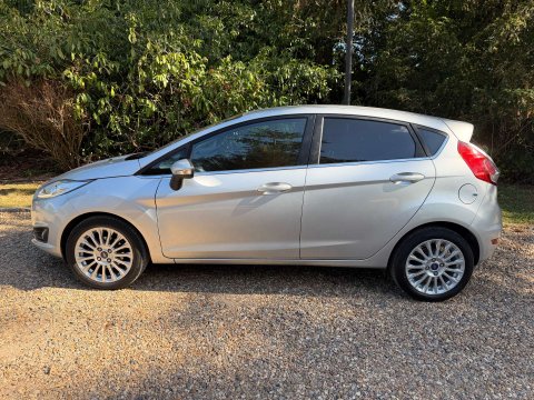 Ford Fiesta 1.0 Fiesta Titanium 5dr 4