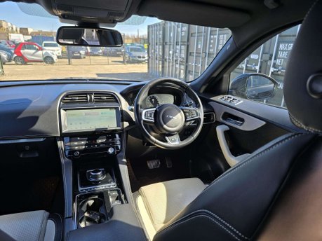 Jaguar F-Pace 2.0 D180 R-Sport SUV 5dr Diesel Auto AWD Euro 6 (s/s) (180 ps) 24