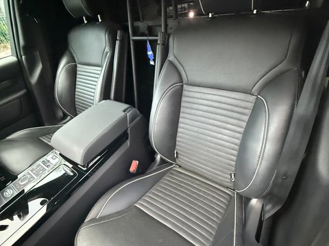 Land Rover Discovery 3.0 SD V6 HSE SUV 5dr Diesel Auto 4WD Euro 6 (s/s) (306 ps) 26