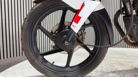Honda CBF125 CBF125 2010 ONLY 16K LIGHT PROJECT BIKE 125CC 15
