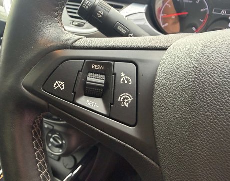Vauxhall Corsa 1.4 Corsa SE Nav 5dr 29