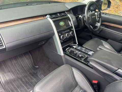 Land Rover Discovery 3.0 Discovery Luxury HSE TD6 Auto 4WD 5dr 3