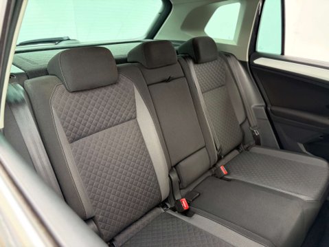 Volkswagen Tiguan 2.0 Tiguan SE Nav TDI BlueMotion Technology 5dr 16