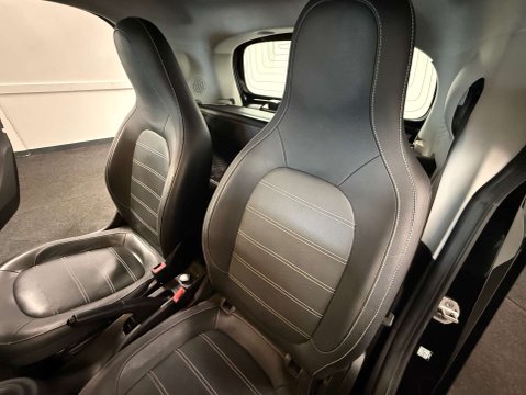 Smart Fortwo Coupe 1.0 fortwo Prime Premium Auto 3dr 37