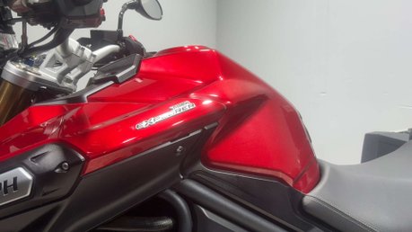 Triumph Explorer 1215 2015 25K STUNNING ADVENTURE BIKE FULL LUGGAGE DO ANYTHING BIKE 24