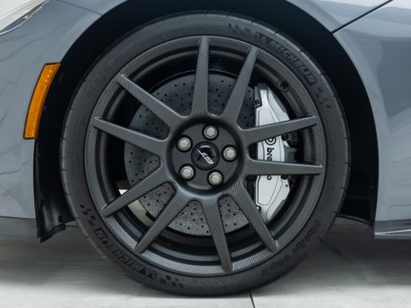 Ford GT Carbon Series