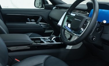 Land Rover Range Rover D350 AUTOBIOGRAPHY 13