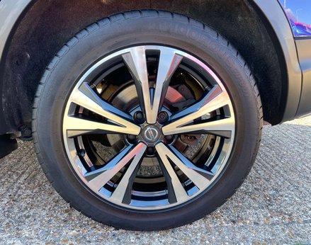 Nissan Qashqai 1.3 Qashqai N-Connecta DiG-T 5dr 13