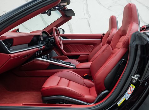 Porsche 911 Turbo S CABRIOLET (992) 20