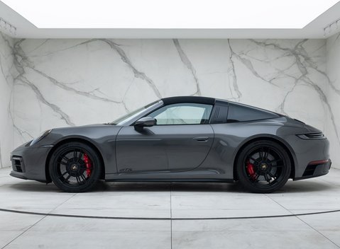 Porsche 911 Targa 4 GTS (992) 7
