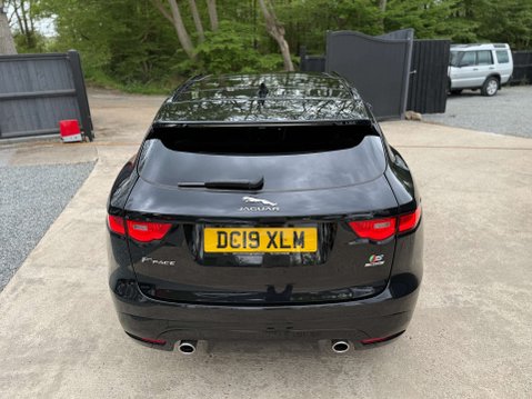 Jaguar F-Pace 3.0 F-PACE S AWD D Auto 4WD 5dr 32