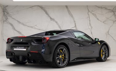 Ferrari 488 Spider 8