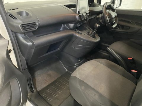 Peugeot Partner BLUEHDI PROFESSIONAL PREMIUM PLUS L1 12