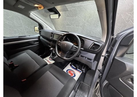 Peugeot Expert 2.0 BlueHDi 1200 Professional Premium Long Crew Van Double Cab 6dr Diesel M 28