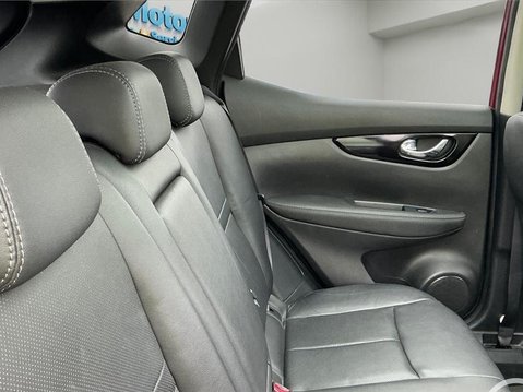 Nissan Qashqai 1.5 dCi Tekna 2WD Euro 5 (s/s) 5dr 13