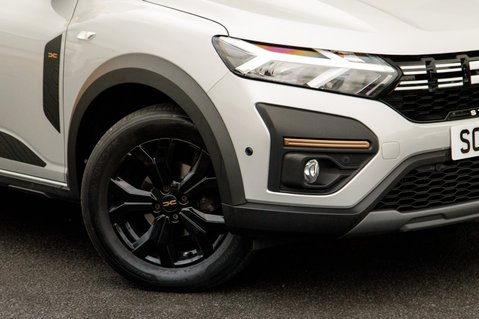 Dacia Sandero Stepway STEPWAY EXTREME TCE 11