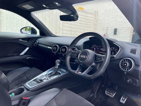Audi TT 2.0 TFSI Black Edition Coupe 3dr Petrol S Tronic quattro Euro 6 (s/s) (230 9