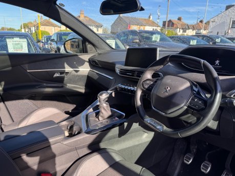 Peugeot 3008 PURETECH S/S GT LINE PREMIUM 11
