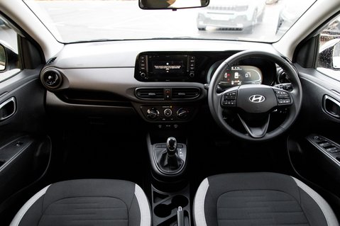 Hyundai i10 ADVANCE 3