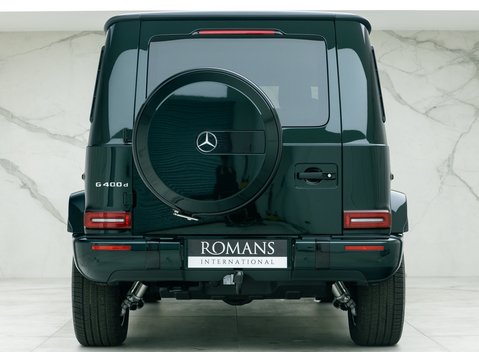 Mercedes-Benz G Class G400d AMG LINE PREMIUM PLUS 8