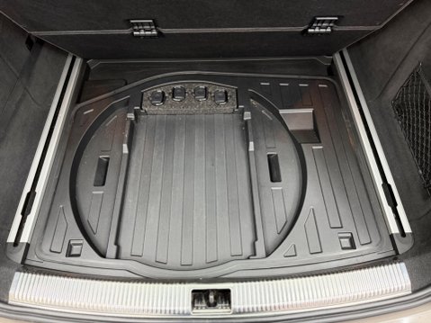 Audi A6 2.0 TDI ultra Black Edition S Tronic Euro 6 (s/s) 5dr 52