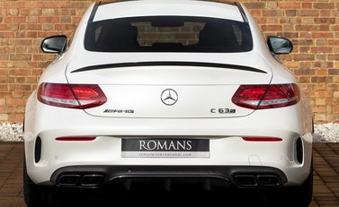 Mercedes-Benz C Class C63 S Coupe 5