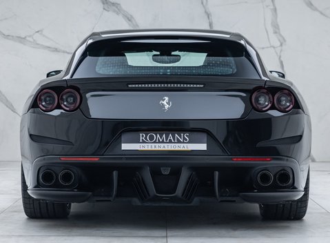Ferrari GTC4 Lusso V12 5